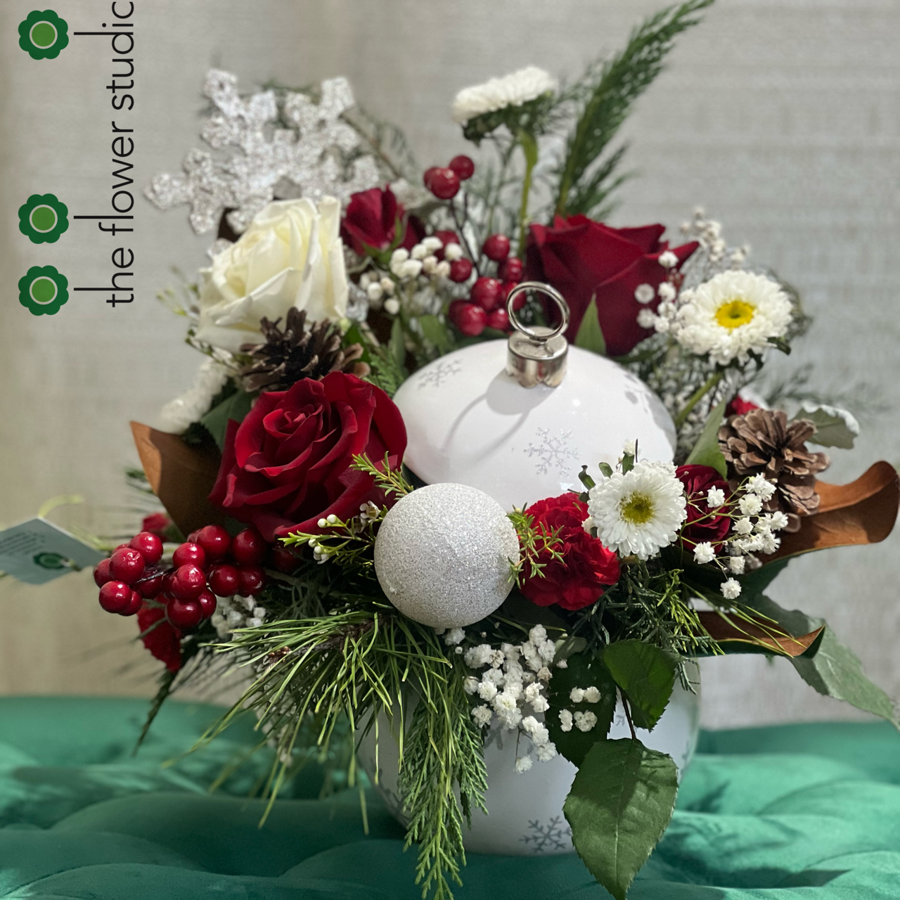 Happy Holidays Wishes by The Flower Studio Oxford